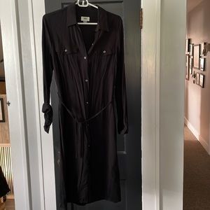 Old navy midi button up dress. Tie waist